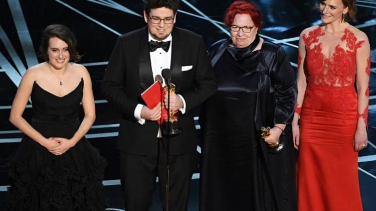 Watch Hungarian Oscar-Winning Short Film “Sing” Online