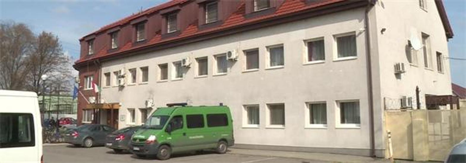 Refugees End Hunger Strike