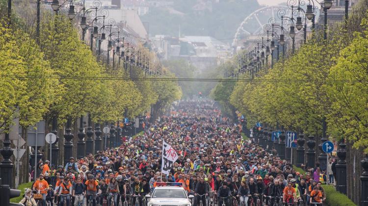 Video: I Bike Budapest