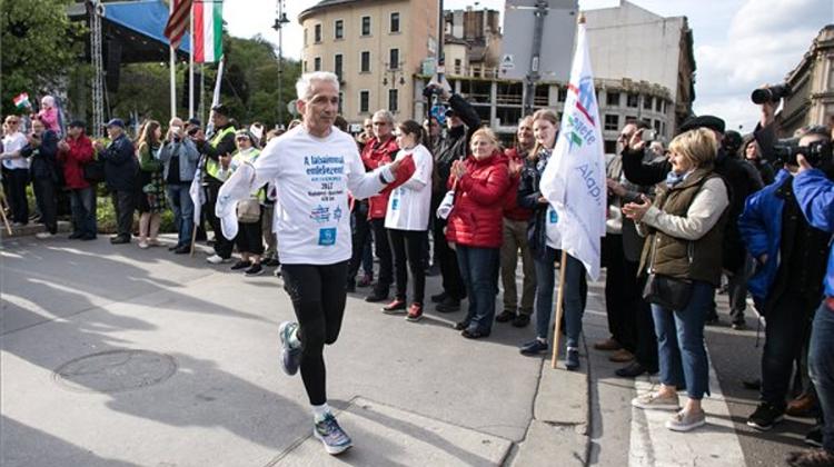 Video: Budapest 'March Of The Living' Commemorates Holocaust