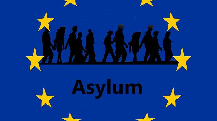 Government: Hungary Not Changing Immigration Rules