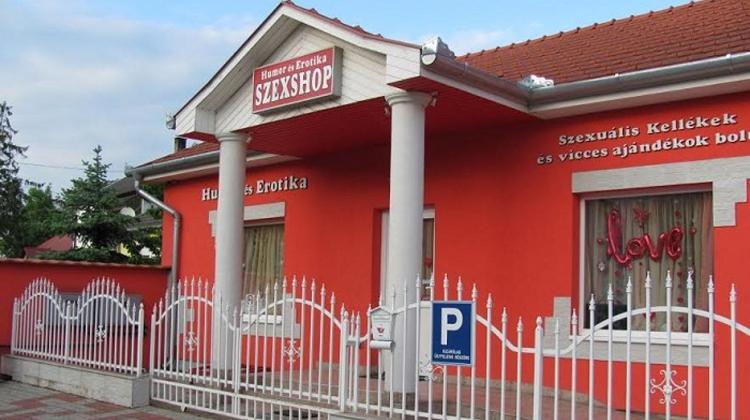 Friend Of Minister Of National Development Developed Sexshop From EU Funds