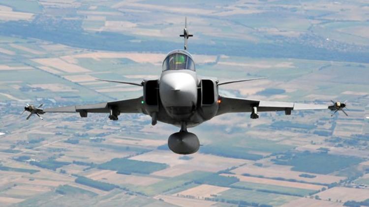 Passenger Jet Intercepted By Hungarian Gripens