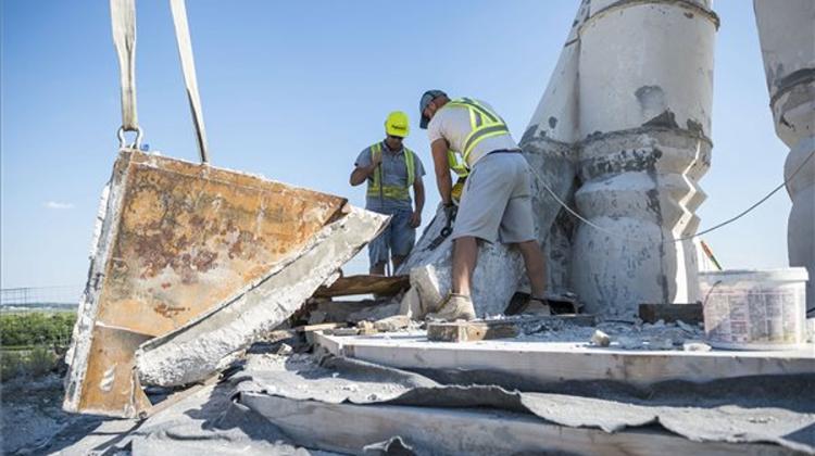 Hungary’s Largest Statue In The Works