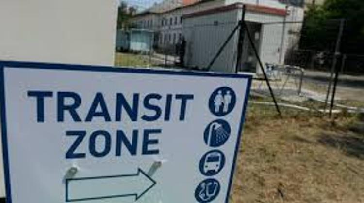 COE Delegation Inspects Hungary Transit Zones