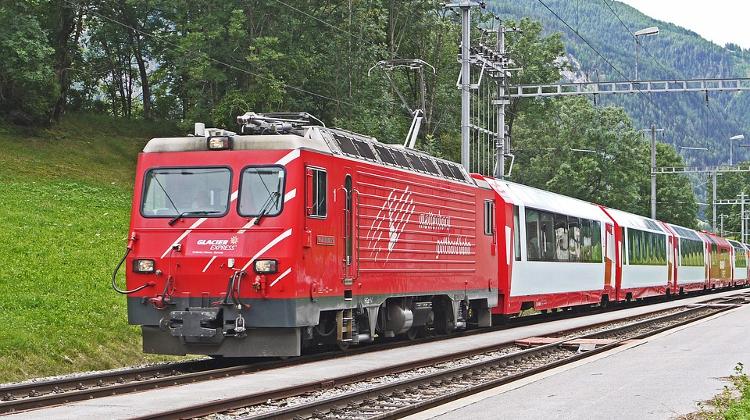 Police Alerted To Bomb Threat Affecting Internationaltrain Services