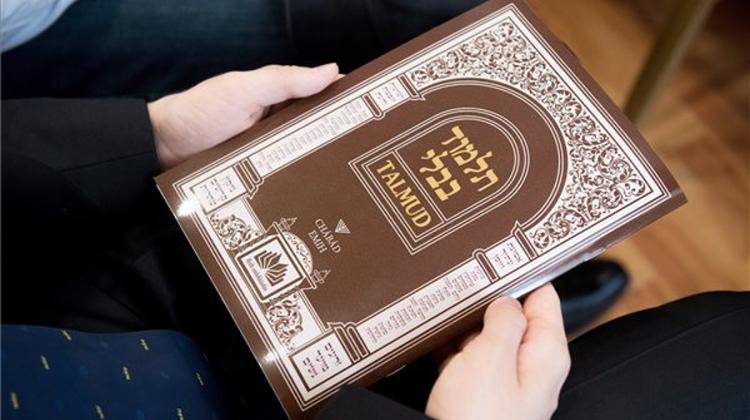 First Hungarian Edition Of Talmud’s Parts Published