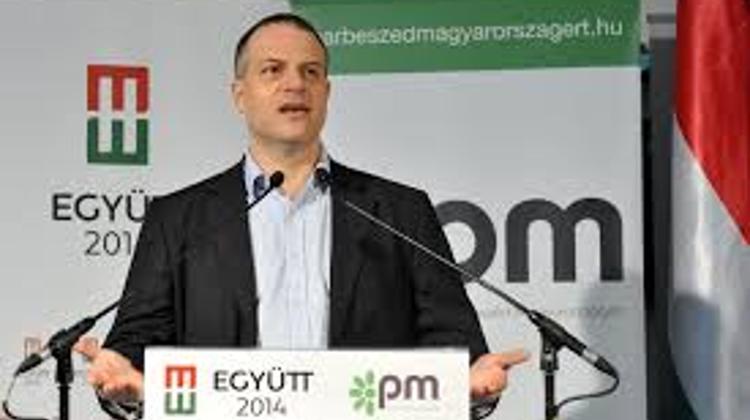 Signature Drive Starts For Referendum On Wage Ceiling Of State-Owned Company Managers