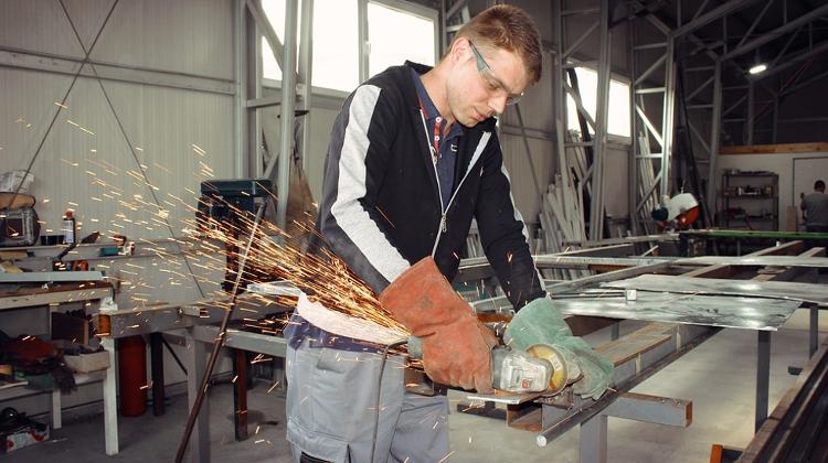 Local Jobless Rate Falls To 4.3 %