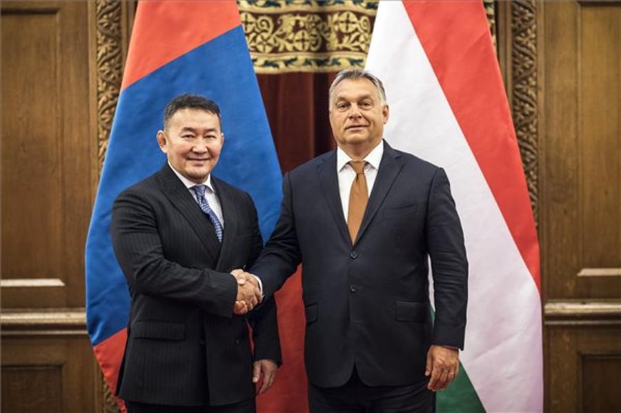 Orbán Holds Talks With Mongolian President