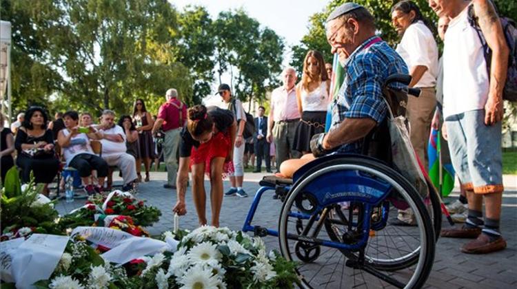 Minister Commemorates Roma Holocaust Victims On Roma Holocaust Day