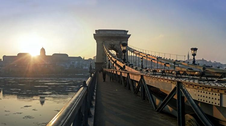 Renovation Of Chain Bridge Delayed