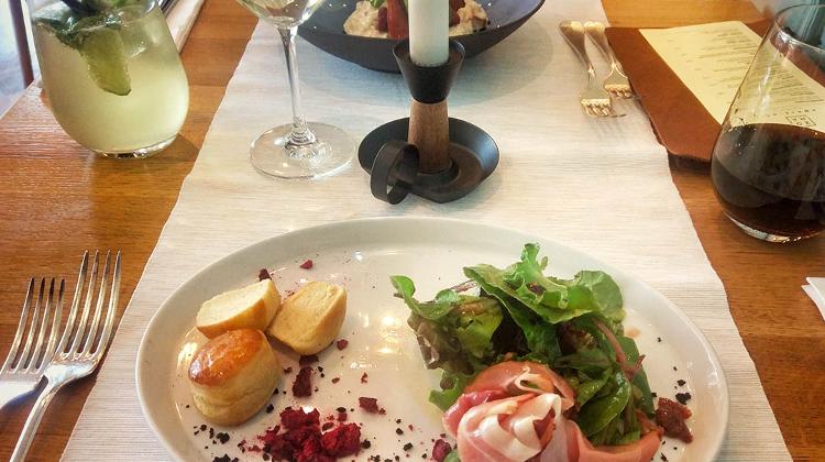 Restaurant Review: Zona - Ok / Overpriced