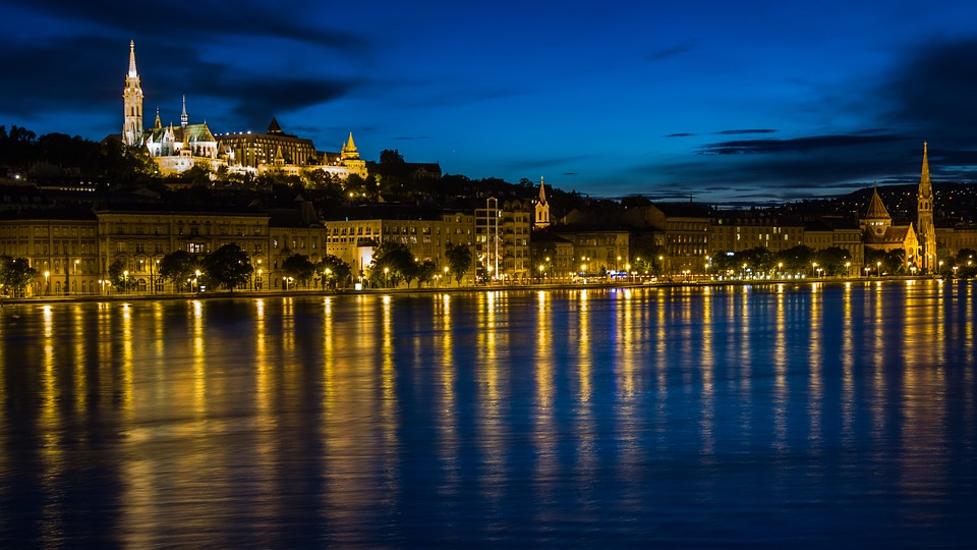 Video: 'Melancholia', Budapest By Night