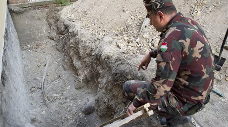 Buildings In Budapest Evacuated Due To Bomb