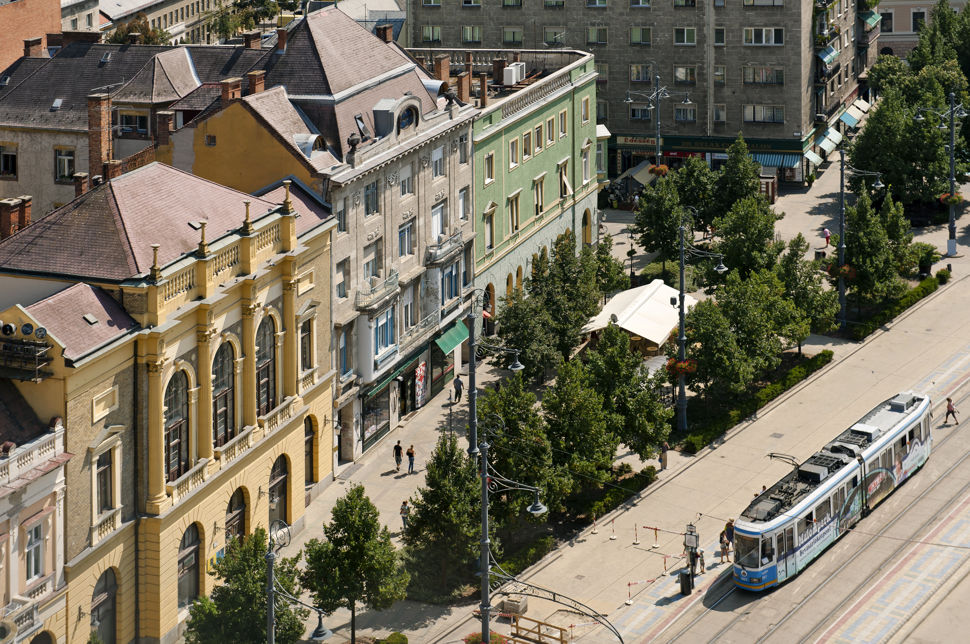 Top 3 Places to Live in Hungary Revealed in New Survey